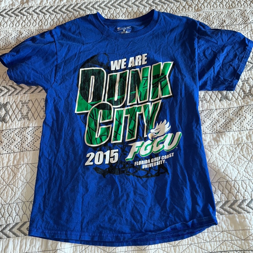 Medium Champion FGCU Shirt